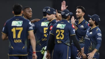 [CRK] KKR vs GT: আহমেদাবাদে কি ঘুরে দাঁড়াবে কলকাতা? লড়াই হবে টিকে থাকার