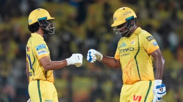 [CRK] সিএসকে বনাম জিটি আইপিএল 2026: চেন্নাইয়ে দুর্বল থেকে উঠছে সুপার কিংস