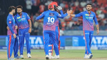 [CRK] আইপিএলে অক্ষর প্যাটেলের নেতৃত্ব নিয়ে প্রশ্ন তুললেন অ্যারন ফিঞ্চ