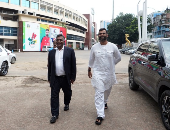 [CRK] তামিমের উদ্যোগে ক্যাপ্টেনস কার্ড: আমিনুল ইসলাম বুলবুলকে নিয়ে আবেগপ্রবণ বার্তা