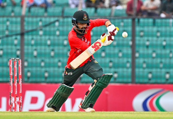 [CRK] হৃদয়ের ম্যাচ জেতানো ইনিংস: নিউজিল্যান্ডের বিপক্ষে বাংলাদেশের জয়ে চাবি ‘আক্রমণই সেরা প্রতিরোধ’