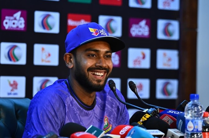 [CRK] ২০২৭ বিশ্বকাপ পর্যন্ত ওয়ানডে অধিনায়ক হিসেবে দায়িত্ব পেয়ে উচ্ছ্বসিত মিরাজ