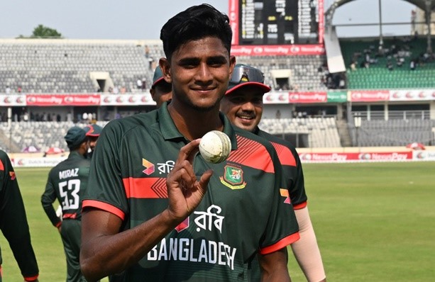 [CRK] নাহিদ রানা মুস্তাফিজুরকে ছাড়িয়ে মাশরাফির রেকর্ড ম্যাচ করলেন | বাংলাদেশ ক্রিকেট রেকর্ড