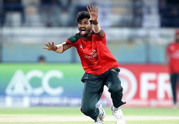 [CRK] জাতীয় দলে ডাক পেলেন রিপন মণ্ডল: ভক্তদের কাছে তরুণ পেসারের আবেগঘন অনুরোধ