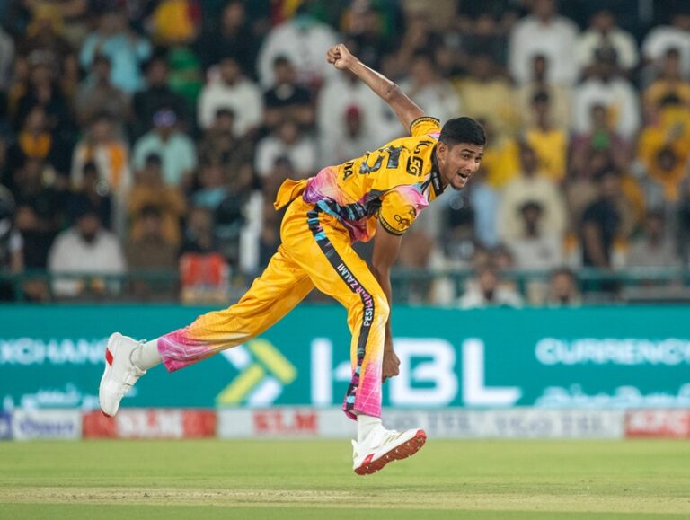 পিএসএল ২০২৬ চ্যাম্পিয়ন পেশোয়ার জালমি: নাহিদ রানার দুর্দান্ত বোলিংয়ে জয়